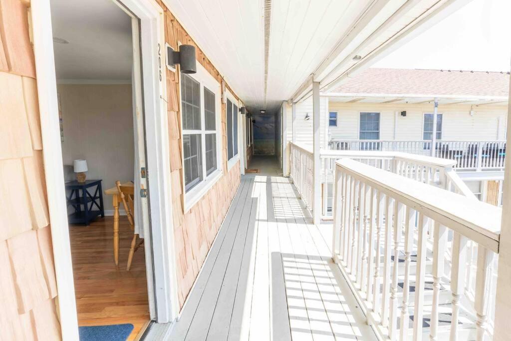 Steps From The Sandy Beach! Seashell Apartment Old Orchard Beach Exterior photo